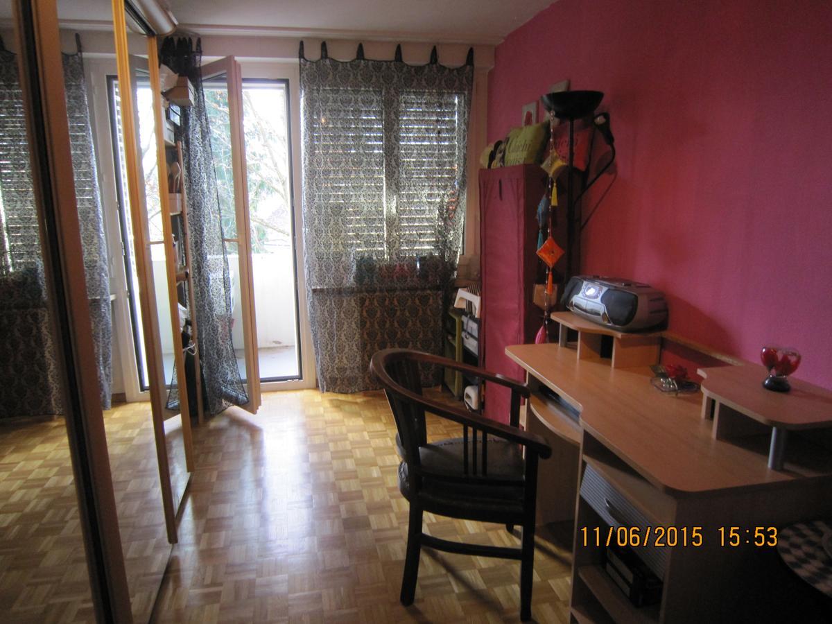 Schoenes Zimmer In Der City Basel Ngoại thất bức ảnh