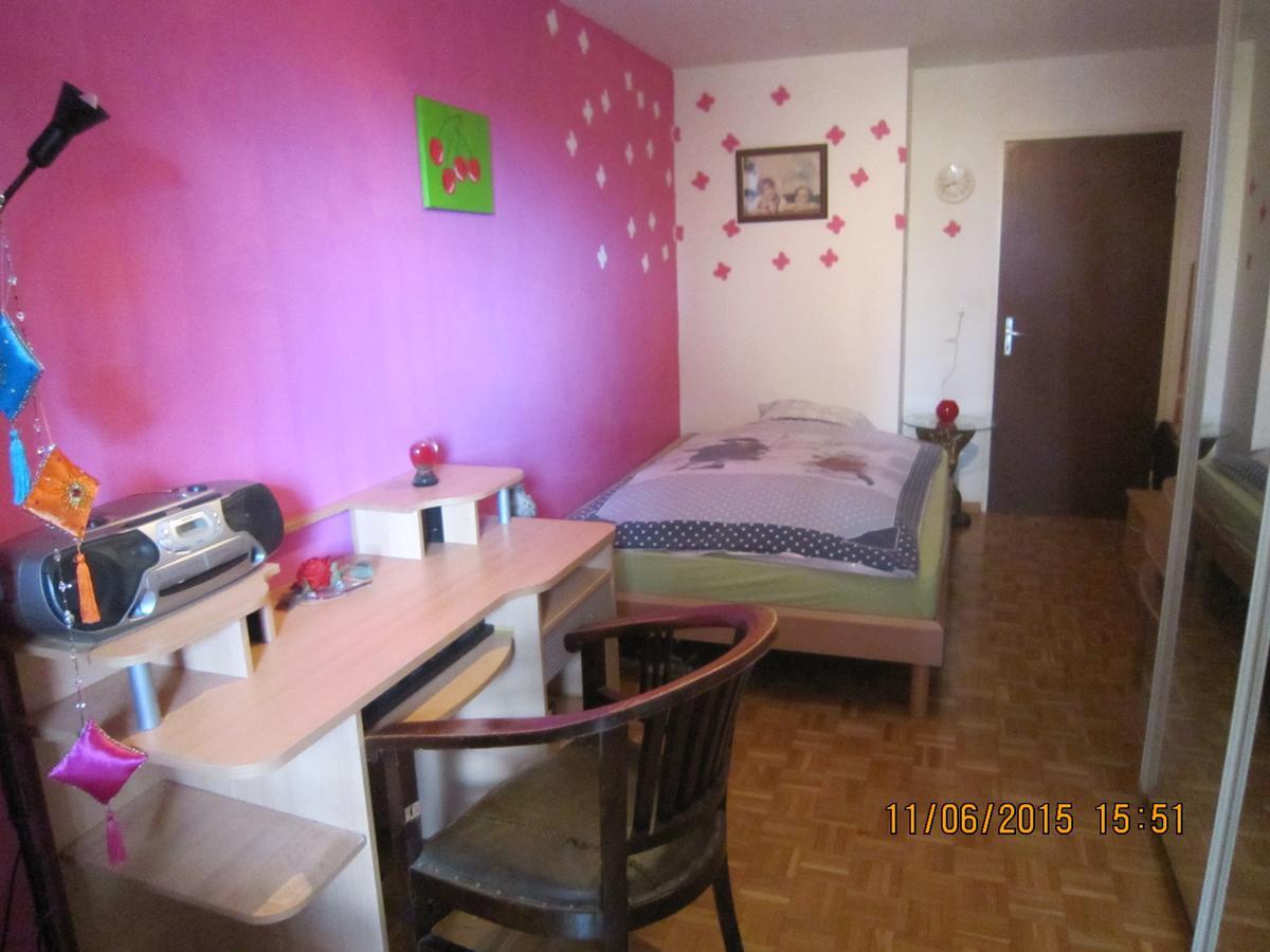 Schoenes Zimmer In Der City Basel Ngoại thất bức ảnh